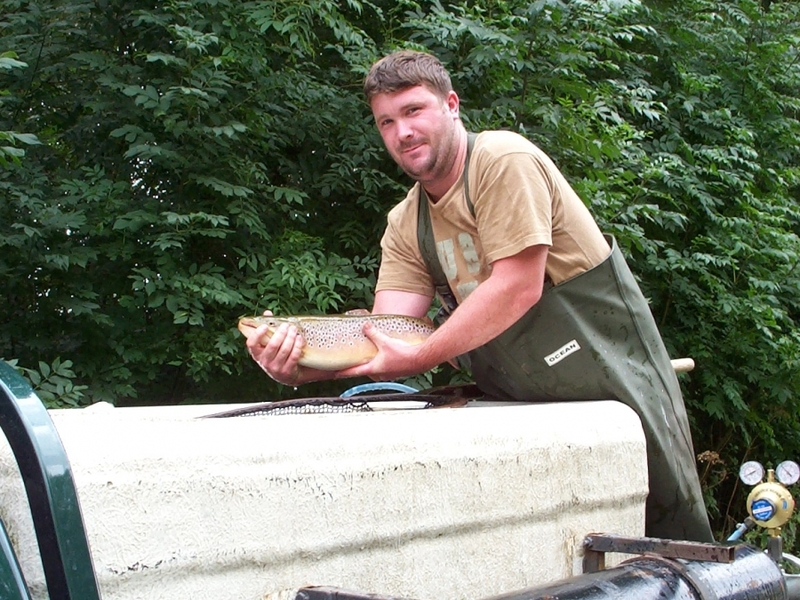 Amwell Magna fishery Hertfordshire fish transportation