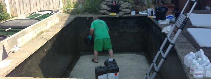 Koi pond fibreglassing in Kelvedon Hatch, Brentwood, Essex.