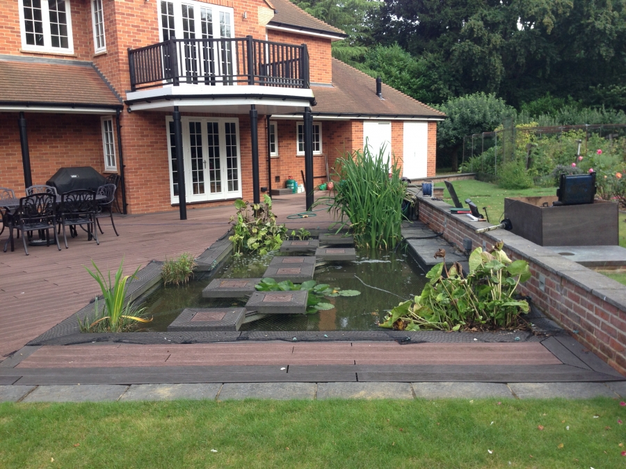 Bishops Stortford, Hertfordshire pond & filter clean