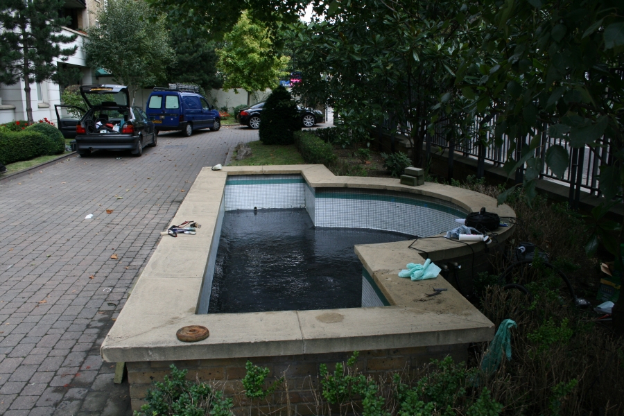 Islington, London pond clean & re sealing