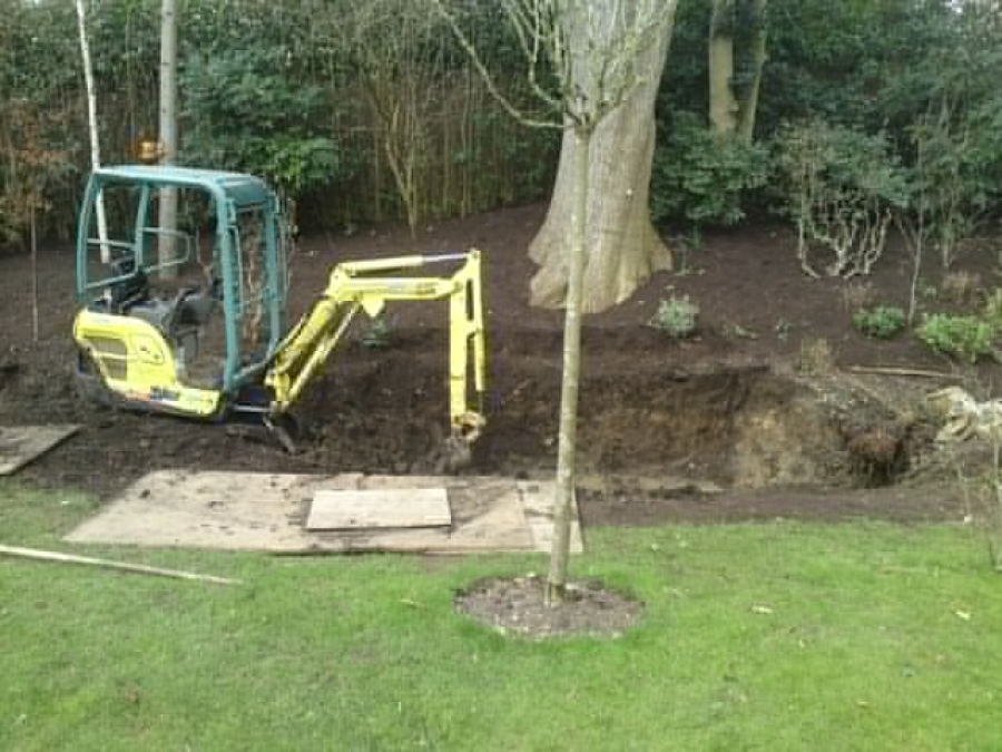 Pond construction Cuffley Hertfordshire