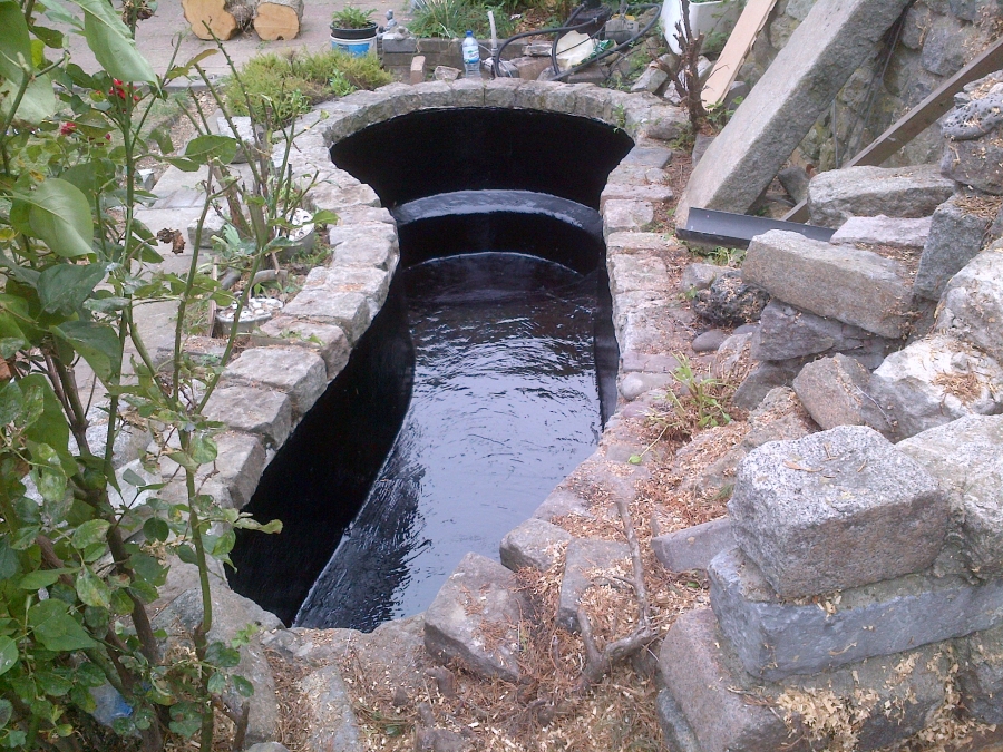 Pond fibreglassing Chingford London