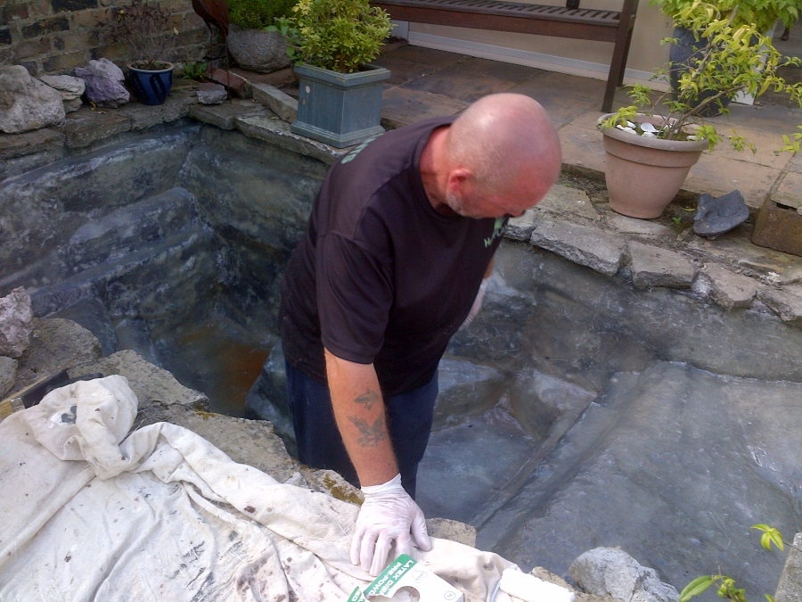 Pond fibreglassing Greenwich London