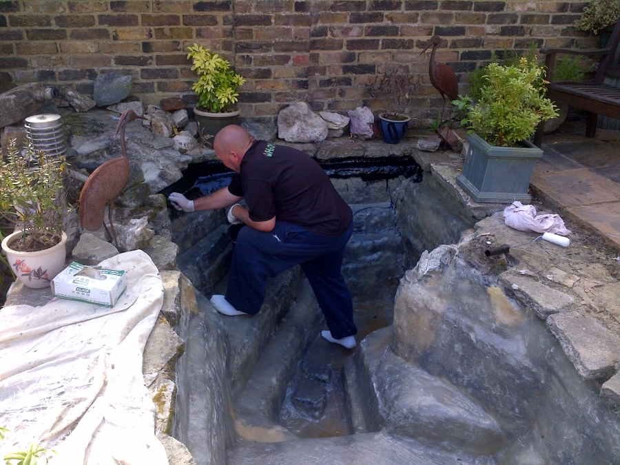 Pond fibreglassing Greenwich London