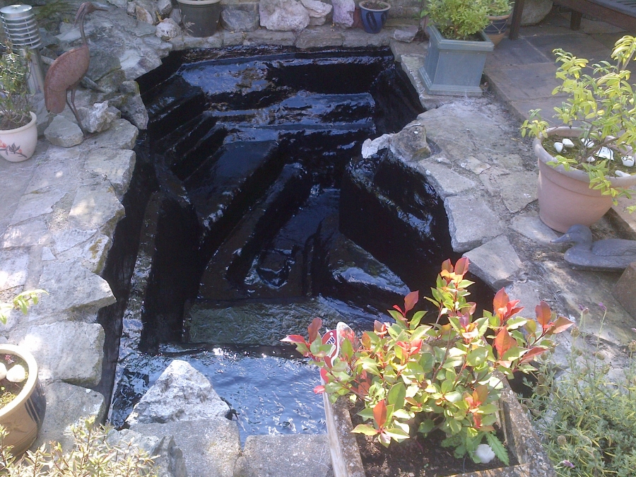 Pond fibreglassing Greenwich London